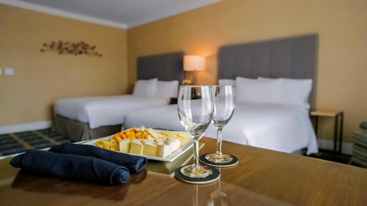 Grand Hotel Сънивейл Екстериор снимка